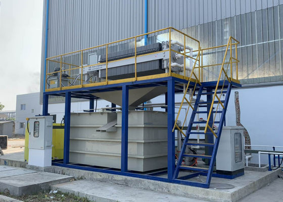 品質  Automatic Iron Removal System For Fluxing Tank In Hot Dip Galvanizing Plant  Line Turnkey Project 工場